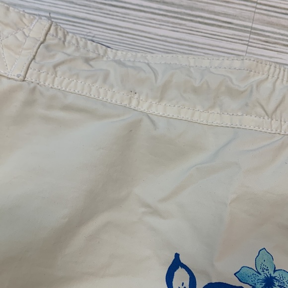 Tommy Hilfiger Men’s Swim Trunks - Picture 8 of 9